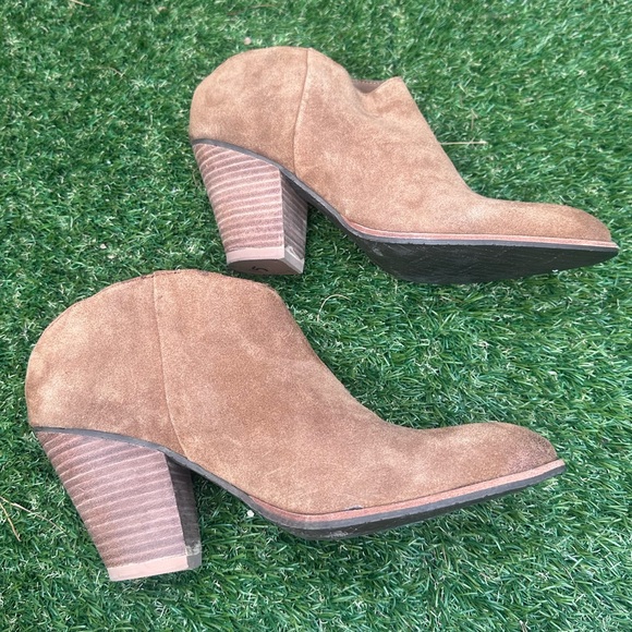 Dolce Vita  Suede Mules - Picture 4 of 8